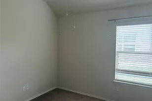 113 Granite Path, Liberty Hill, TX 78642 - Photo 9