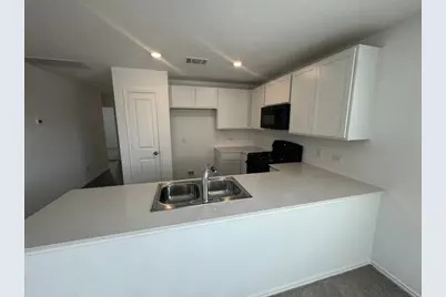 134 Avre Loop Loop, Kyle, TX 78640 - Photo 3