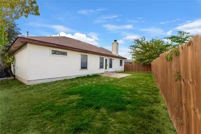 7225 White Panda Run, Del Valle, TX 78617 - Photo 33