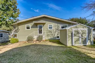 621 Sandy Mountain Dr, Sunrise Beach, TX 78643 - Photo 3