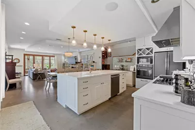 1706 W 10th Street, Austin, TX 78703 - Photo 3