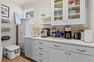 1706 W 10th St, Austin, TX 78703 - Photo 13