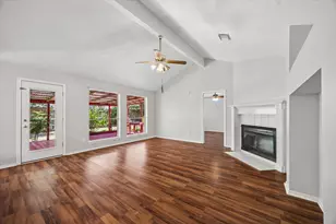 4619 Monaco Ln, Pasadena, TX 77505 - Photo 9
