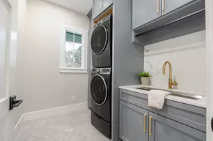 3100 Garwood St, Austin, TX 78702 - Photo 17