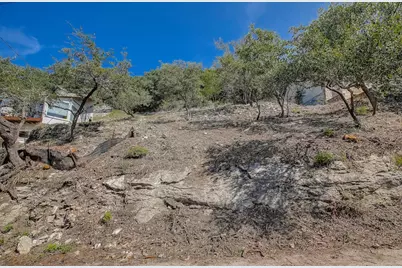 13908 Skyline Drive, Austin, TX 78732 - Photo 3