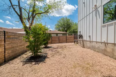 1904 E 16th Street #2, Austin, TX 78702 - Photo 17
