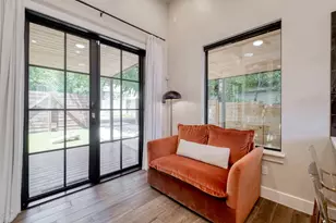 1904 E 16th St, Austin, TX 78702 - Photo 9