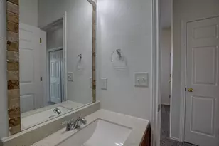 1102 E 3rd St, Georgetown, TX 78626 - Photo 23