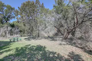 1102 E 3rd St, Georgetown, TX 78626 - Photo 31