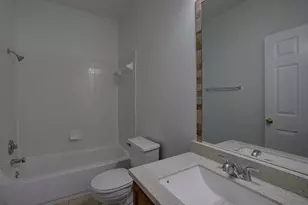1102 E 3rd St, Georgetown, TX 78626 - Photo 23