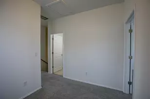 1102 E 3rd St, Georgetown, TX 78626 - Photo 21