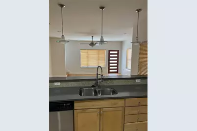 2024 E 2nd Street #B, Austin, TX 78702 - Photo 3