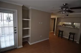 501 W 26th St, Austin, TX 78705 - Photo 3