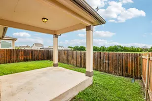 13637 Abraham Lincoln St, Manor, TX 78653 - Photo 31
