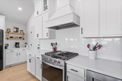 607 Mangold Drive, Hutto, TX 78634 - Photo 9