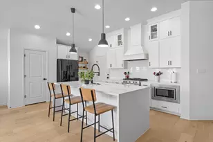 607 Mangold Dr, Hutto, TX 78634 - Photo 7