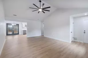 12116 Mosley Ln, Austin, TX 78727 - Photo 13