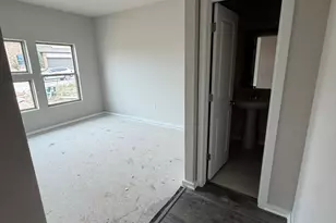 25537 Flora Bella Ln, Elgin, TX 78621 - Photo 9