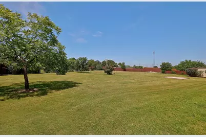 101 Lakeview Lane, Georgetown, TX 78633 - Photo 3