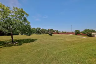 101 Lakeview Ln, Georgetown, TX 78633 - Photo 3
