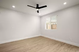 17401 Homestead Haven Dr, Bee Cave, TX 78738 - Photo 11