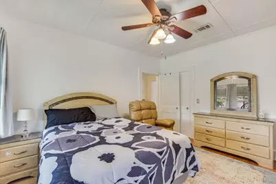 864 N Franklin Street, La Grange, TX 78945 - Photo 13