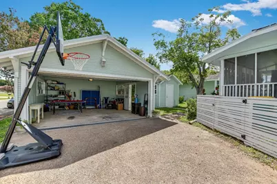 864 N Franklin Street, La Grange, TX 78945 - Photo 23