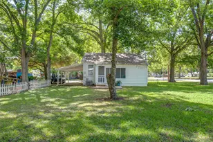 508 Turney St, Smithville, TX 78957 - Photo 13