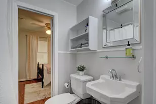 508 Turney St, Smithville, TX 78957 - Photo 11