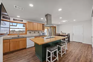 126 Lakeview Dr, Buchanan Dam, TX 78609 - Photo 9