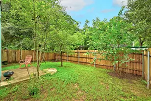 1103 Emmitt Run, Austin, TX 78721 - Photo 25