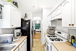 1103 Emmitt Run, Austin, TX 78721 - Photo 11