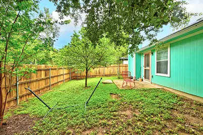 1103 Emmitt Run, Austin, TX 78721 - Photo 23