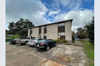 104 E 32nd Street #103, Austin, TX 78705 - Photo 9