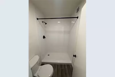 104 E 32nd Street #103, Austin, TX 78705 - Photo 5