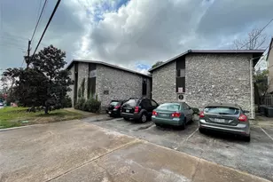 104 E 32nd St, Austin, TX 78705 - Photo 1