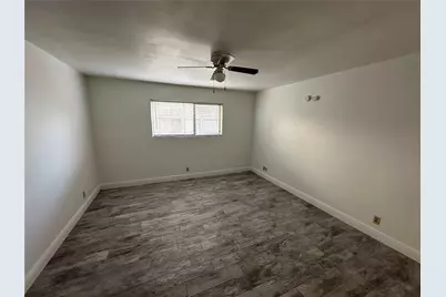 104 E 32nd Street #103, Austin, TX 78705 - Photo 3