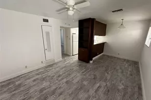 104 E 32nd St, Austin, TX 78705 - Photo 1