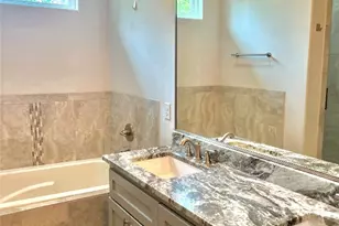 108 W Keamuku Ct, Bastrop, TX 78602 - Photo 13