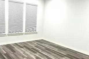 108 W Keamuku Ct, Bastrop, TX 78602 - Photo 11