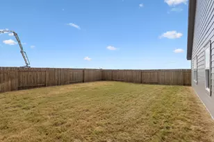 224 Ironshoe Trl, Liberty Hill, TX 78642 - Photo 33