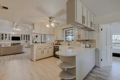 604 Oakwood Drive, Buda, TX 78610 - Photo 11