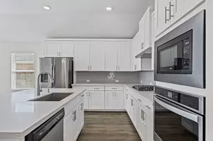 105 Lemuel Crawford Trl, Bastrop, TX 78602 - Photo 3