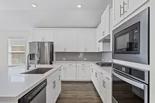 105 Lemuel Crawford Trl, Bastrop, TX 78602 - Photo 3