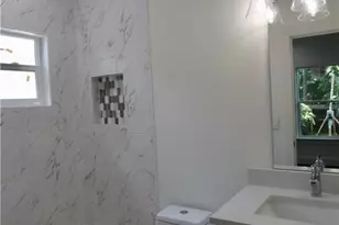 705 Harris Ave, Austin, TX 78705 - Photo 9