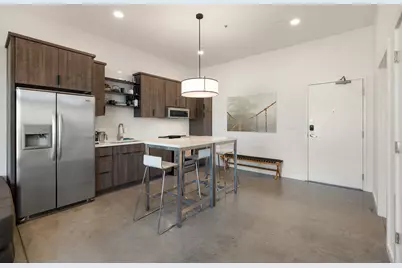 2124 E 6th Street #212, Austin, TX 78702 - Photo 3