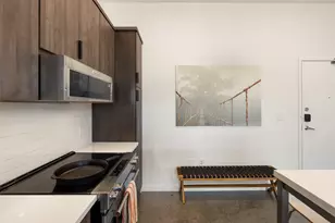 2124 E 6th St, Austin, TX 78702 - Photo 7