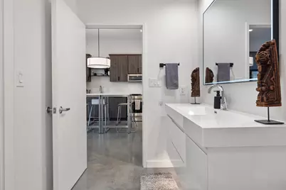 2124 E 6th Street #212, Austin, TX 78702 - Photo 29