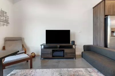 2124 E 6th Street #212, Austin, TX 78702 - Photo 15