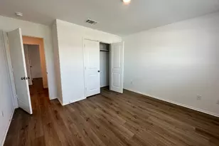 195 Otter Rd, Kyle, TX 78640 - Photo 5